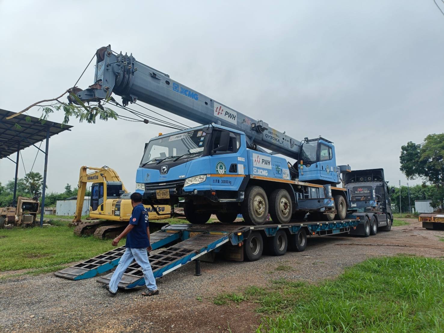 4 - https://warittransport22.com | วริศว์ทรานสปอร์ต ให้บริการรถรับจ้างขนส่งสินค้าทั่วประเทศ ด้วยรถกระบะ รถบรรทุก 4 ล้อ 6 ล้อ 10 ล้อ รถเทรลเลอร์ รถเฮี๊ยบ พร้อมคนยก มีประสบการณ์ บริการรวดเร็ว ปลอดภัย ราคาถูก 4 - https://warittransport22.com | วริศว์ทรานสปอร์ต ให้บริการรถรับจ้างขนส่งสินค้าทั่วประเทศ ด้วยรถกระบะ รถบรรทุก 4 ล้อ 6 ล้อ 10 ล้อ รถเทรลเลอร์ รถเฮี๊ยบ พร้อมคนยก มีประสบการณ์ บริการรวดเร็ว ปลอดภัย ราคาถูก